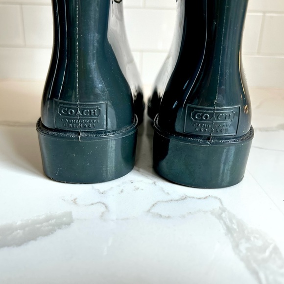 *NEW* Coach ‘Tasha’ Shiny Rain Boots - Size 7 - Graphite - Picture 4 of 8